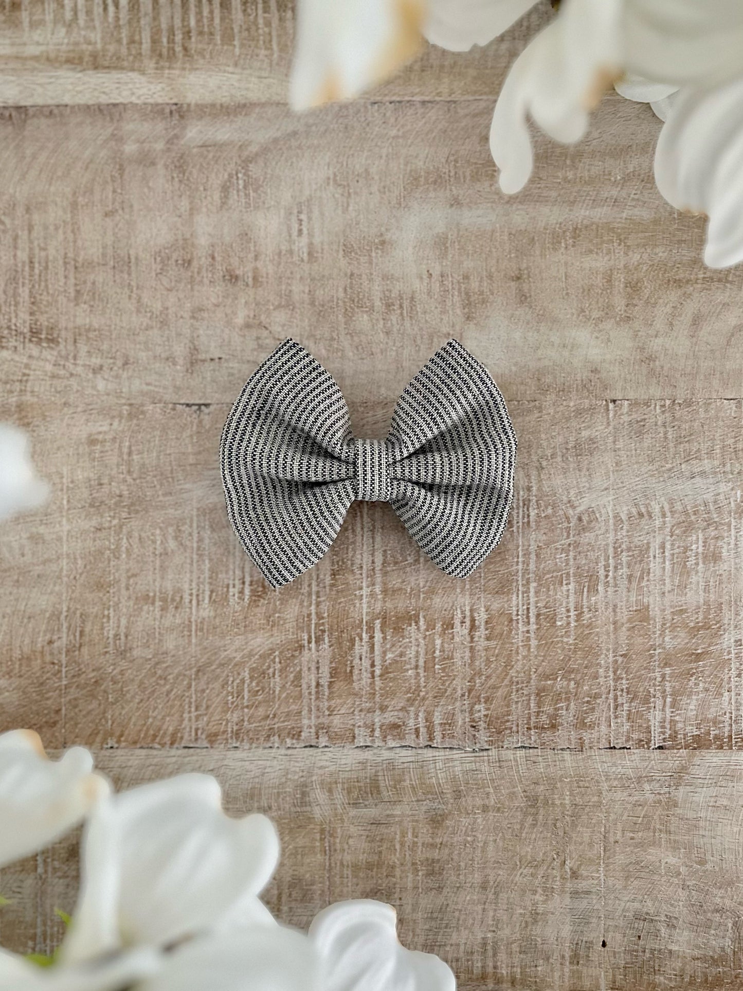 Salt & Pepper Linen Bow Tie